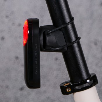 Фонарь велосипедный задний с радаром на сближение Magene Radar L508