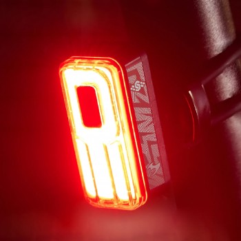 Фонарь велосипедный задний Moon Helix Sense 150 Люмен