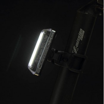 Фонарь передний Moon Comet-X Pro (2022)