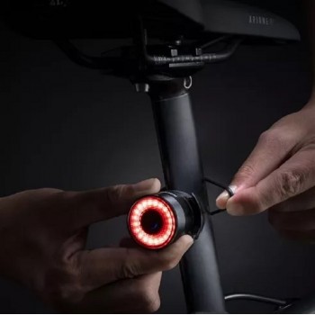 Фонарь задний Rockbros Q3 c датчиком сна и торможения