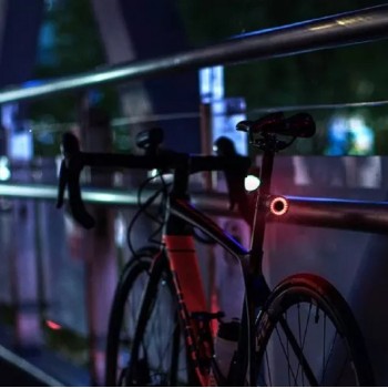 Фонарь задний Rockbros Q3 c датчиком сна и торможения