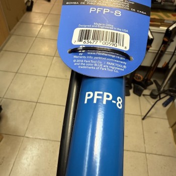 Насос велосипедный напольный с манометром ParkTool Floor Pump "Домашний механик" (PTLPFP-8)