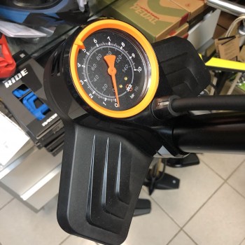 Насос напольный с манометром SKS Air Kompressor 10.0