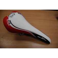 Седло Selle Monte Grappa Old Road (1322)