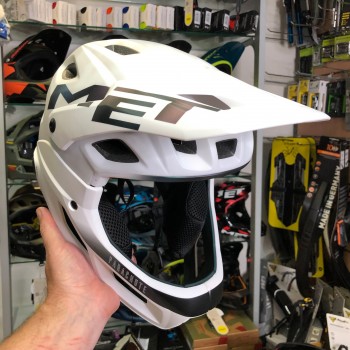 Велошлем Met Parachute MCR MIPS Helmet (3HM120)