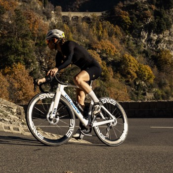 Велосипед шоссейный Colnago Y1Rs Force eTap E1 AXS Vision SC45 (2026)