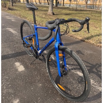 Велосипед гравийный Giant Revolt 2 б/у