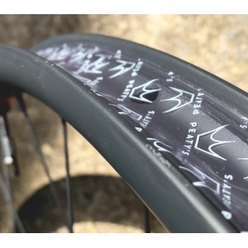 Лента для обода бескамерная Peaty's RimJob Rim Tape 9м (PRJ9M)