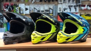 Велошлем Bluegrass Intox Helmet 2021 (3HELG09)